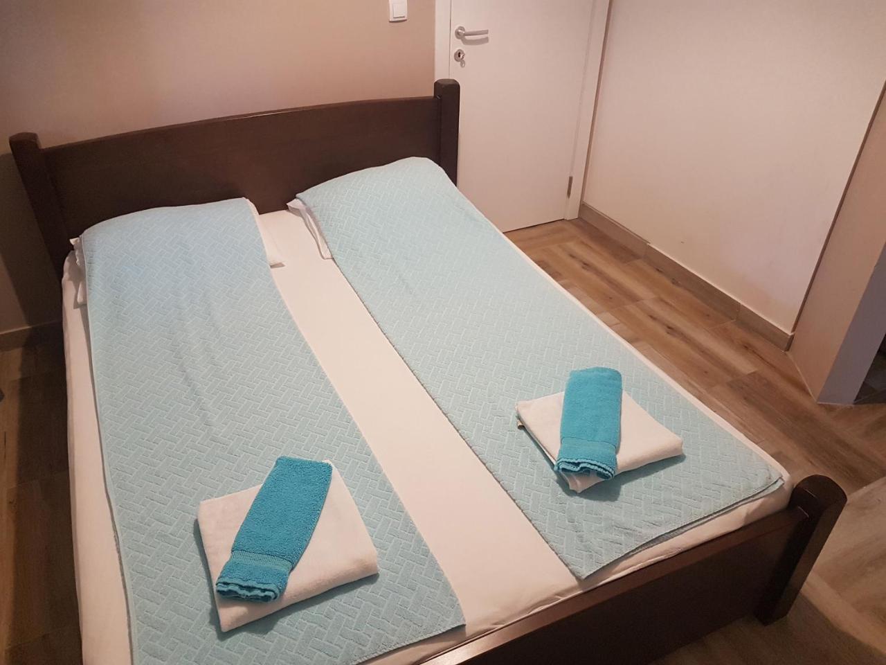 Apartmani Simic Валево Екстер'єр фото